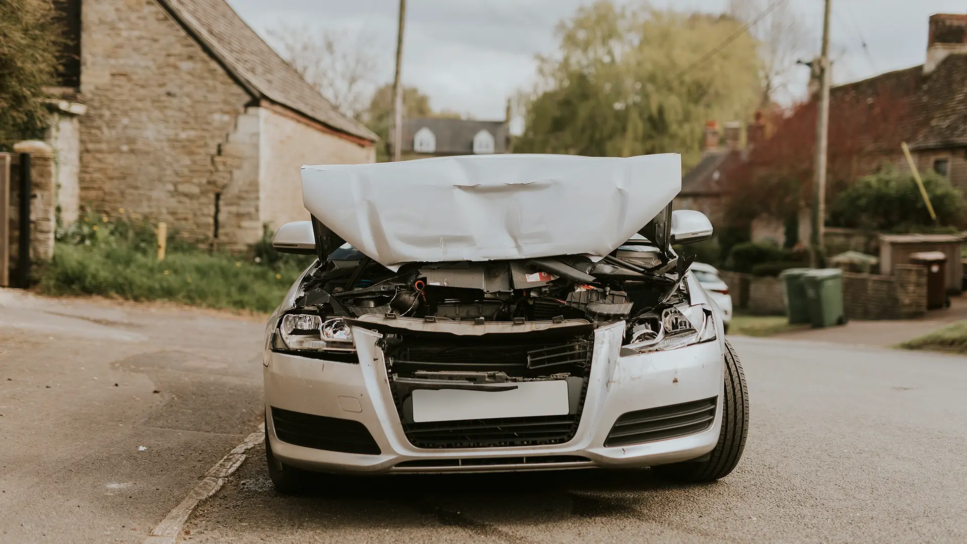 Ostecen automobil za procenu stete